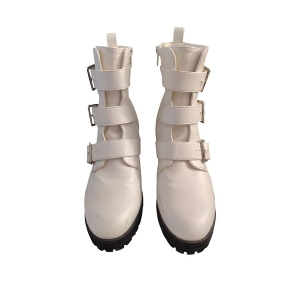 Forever 21 White Faux Leather Buckle Chunky Platform Ankle Boots Size 8 - Picture 5 of 14
